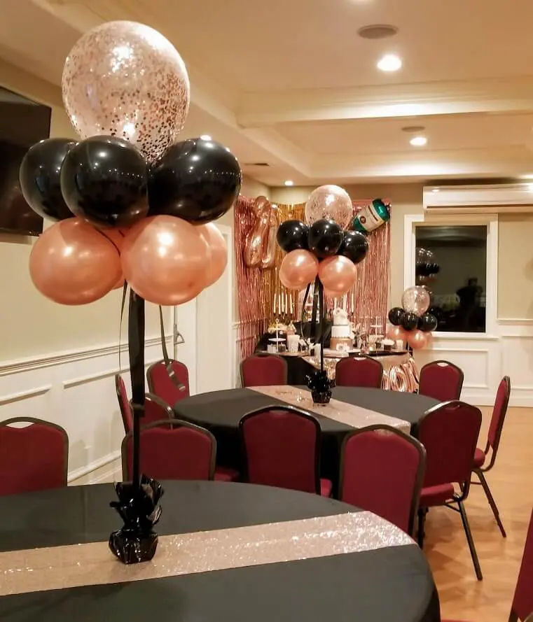 Make your birthday or graduation party unforgettable with these chic balloon centerpieces