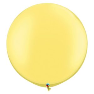 Add a touch of sunshine with pearl lemon balloons